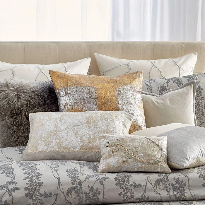商品Michael Aram|Velvet Metallic Embroidered Decorative Pillow, 18" x 18",价格¥655,第3张图片详细描述