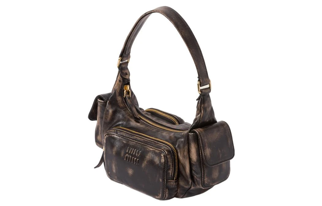 商品[国内直发] Miu Miu|缪缪 做旧复古口袋饰压花刻字徽标拉链开合 软羊革 Hobo包腋下包单肩手提包 男女同款情侣款 沙色拼咖啡色,价格¥21765,第3张图片详细描述