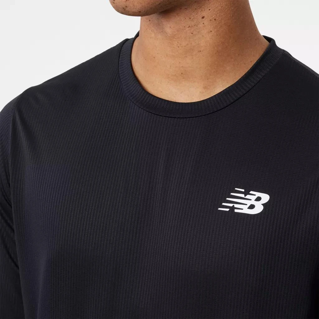 商品New Balance|Tenacity Long Sleeve Tee,价格¥187,第4张图片详细描述