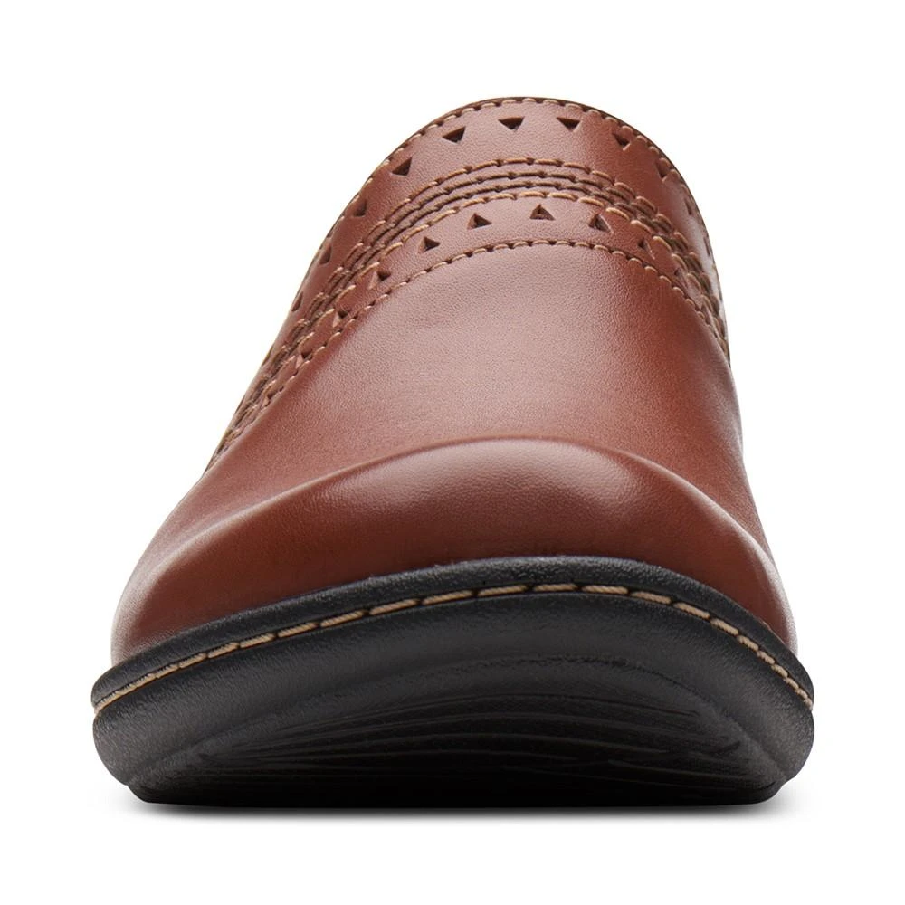 商品Clarks|Women's Laurieann Ease Perforated Slip-On Clogs,价格¥427,第3张图片详细描述