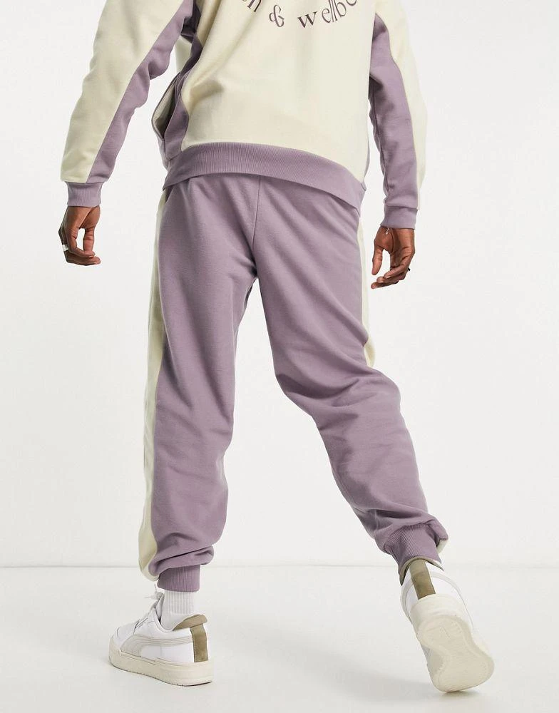 商品ASOS|ASOS Actual co-ord relaxed joggers in polar fleece with colour block panels in purple,价格¥143,第2张图片详细描述