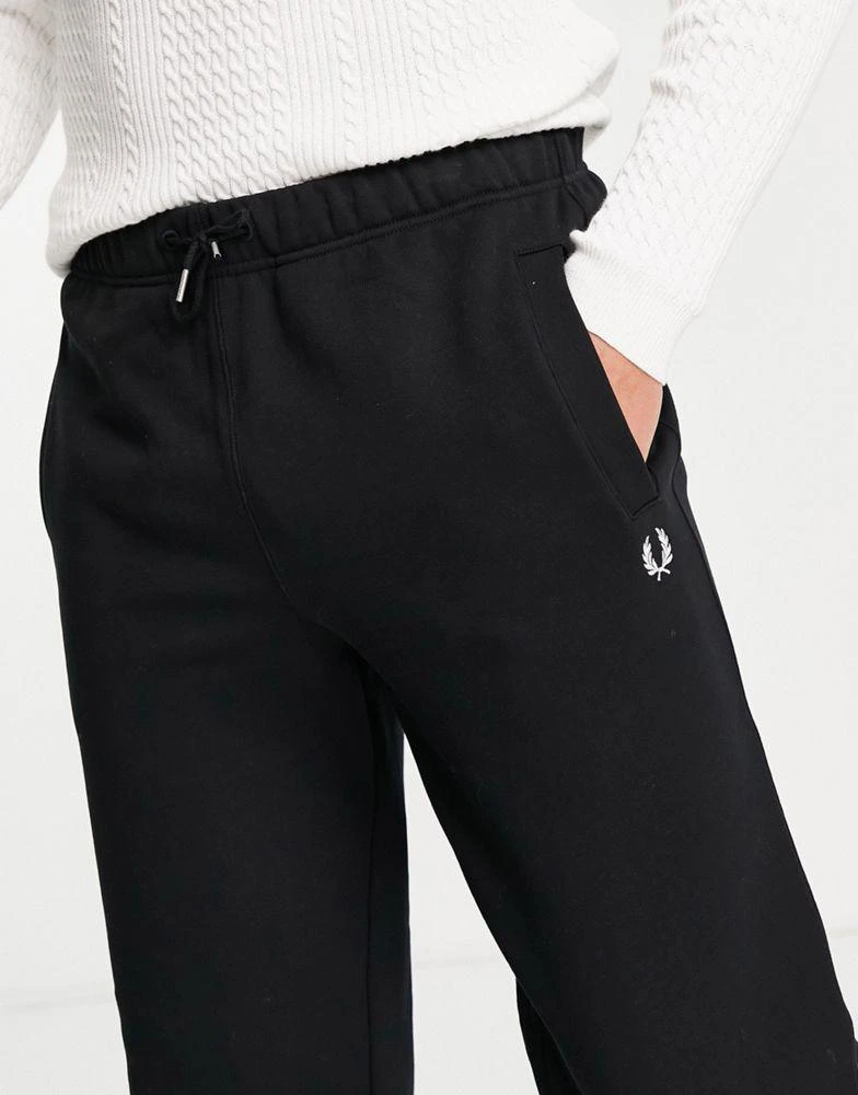 商品Fred Perry|Fred Perry loopback joggers in black,价格¥770,第3张图片详细描述