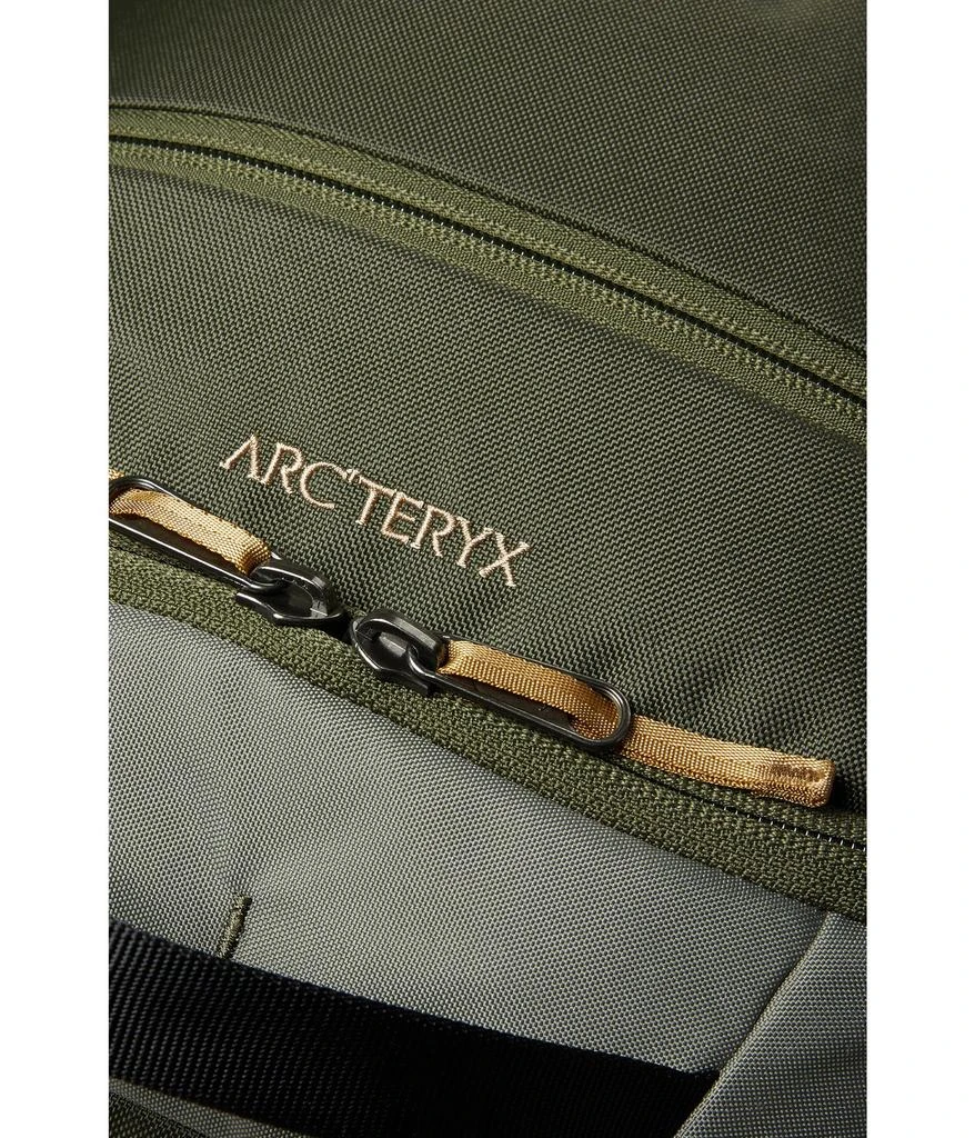 商品Arc'teryx|Mantis 26 Backpack,价格¥1309,第4张图片详细描述