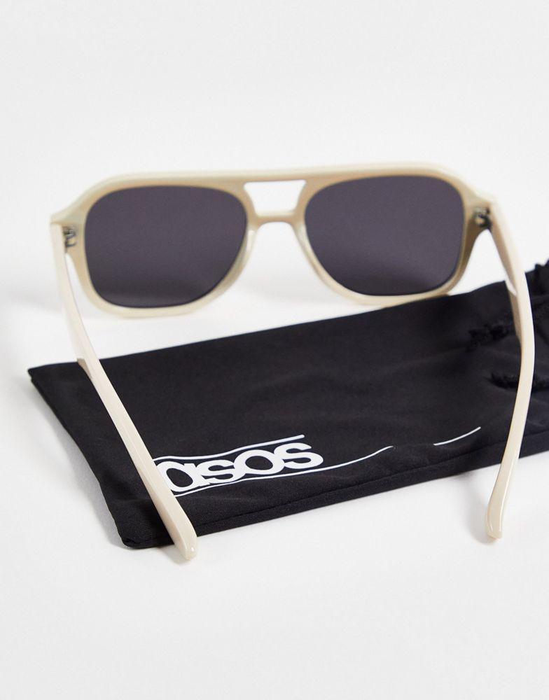 商品ASOS|ASOS DESIGN navigator sunglasses in ecru with smoke lens - BEIGE,价格¥52,第6张图片详细描述