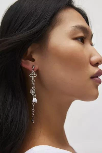 商品Urban Outfitters|Mia Cross Drop Earring,价格¥76,第1张图片