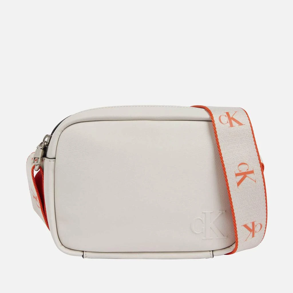 商品Calvin Klein|Calvin Klein Jeans Ultralight Faux Leather Camera Bag,价格¥611,第1张图片