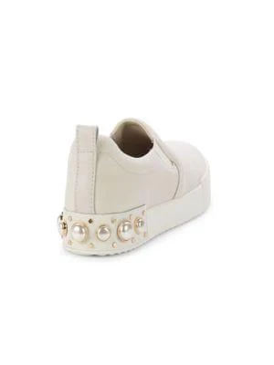 商品Karl Lagerfeld Paris|Evy Faux Pearl Slip-On Sneakers,价格¥376,第3张图片详细描述