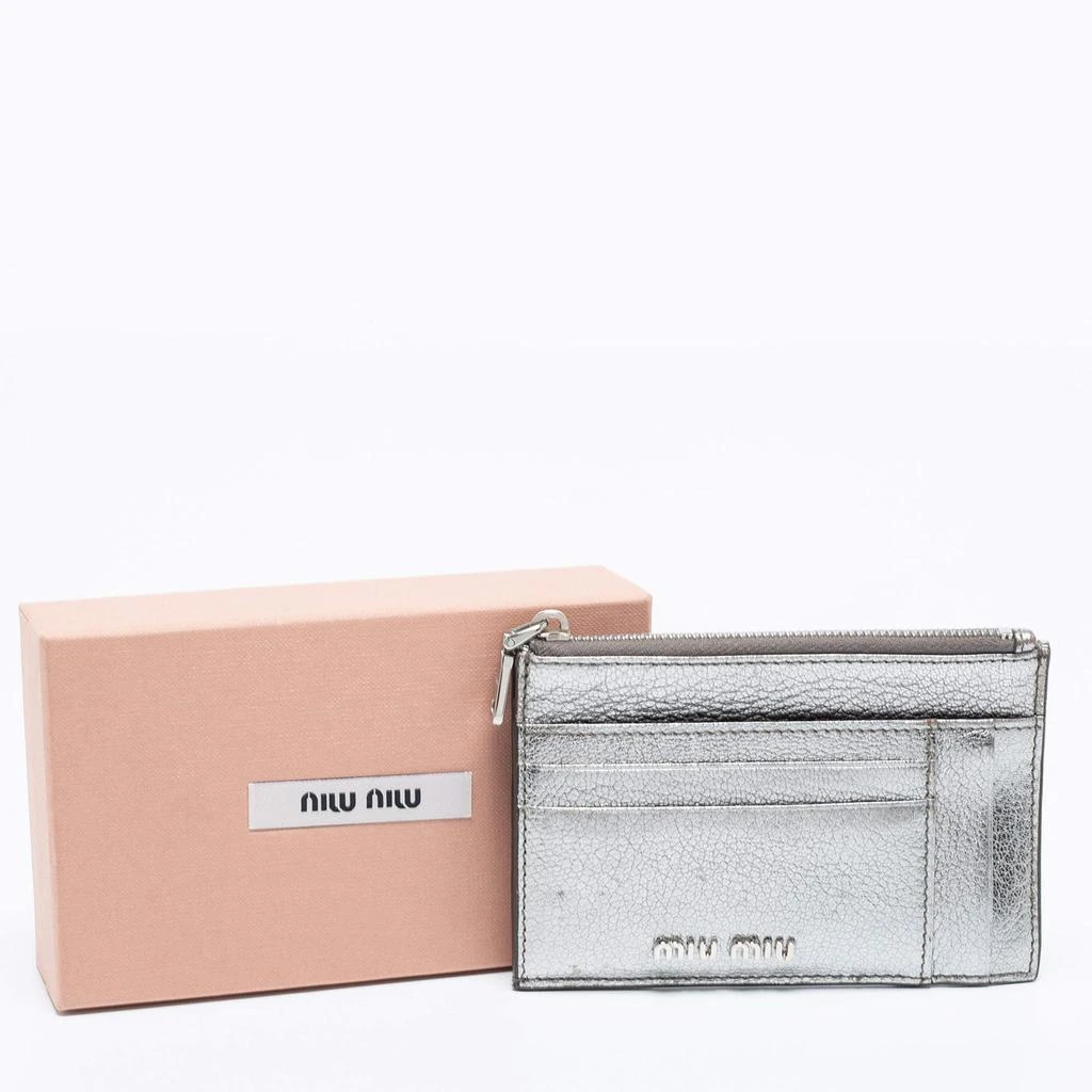 Miu Miu Metallic Silver Leather Zip Card Holder 商��品