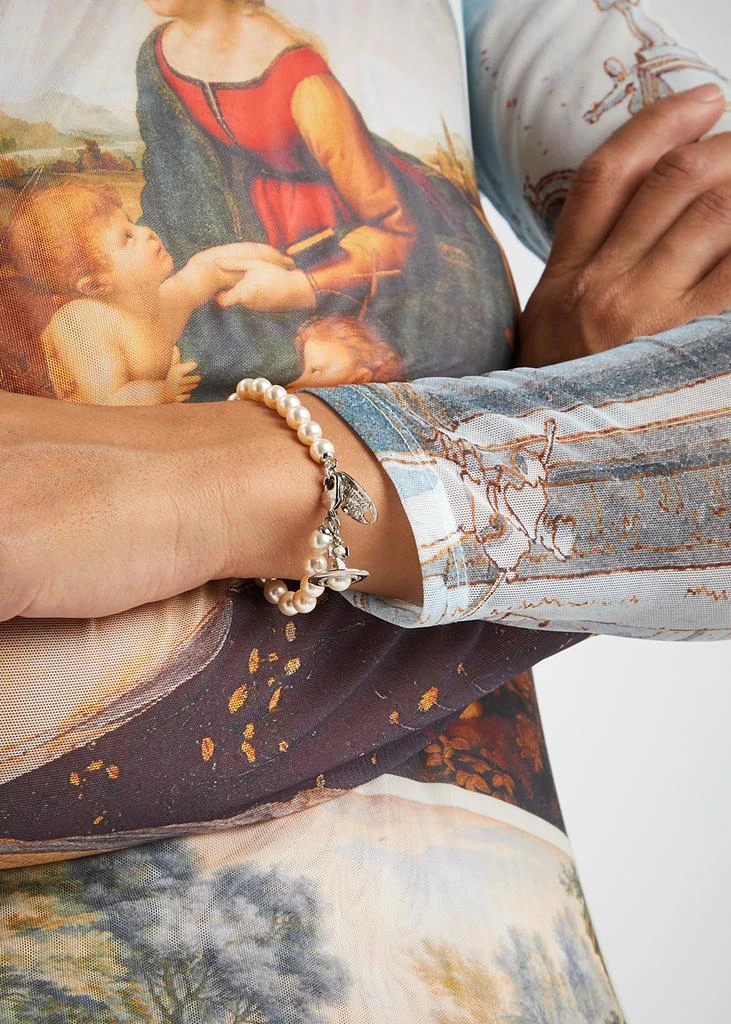 商品Vivienne Westwood|Simonetta orb faux pearl bracelet,价格¥1528,第2张图片详细描述
