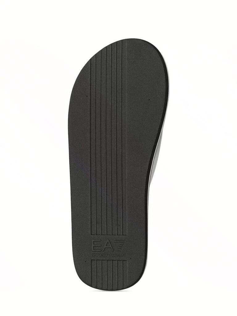 商品Emporio Armani|Logo Rubber Flip Flops,价格¥204,第5张图片详细描述