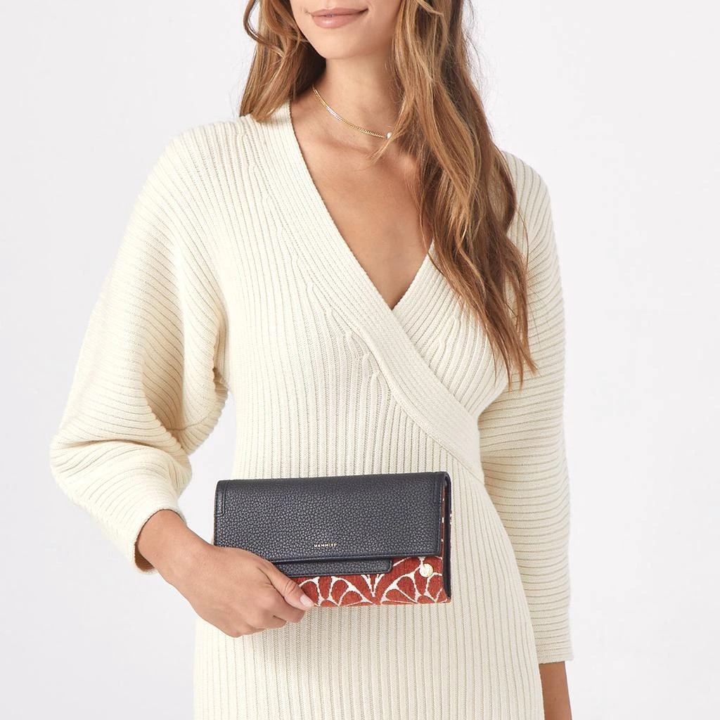 商品Hammitt Retiring Styles|AJ Crossbody Clutch | Texas Tapestry/Brushed Gold Hammered,价格¥1671,第2张图片详细描述