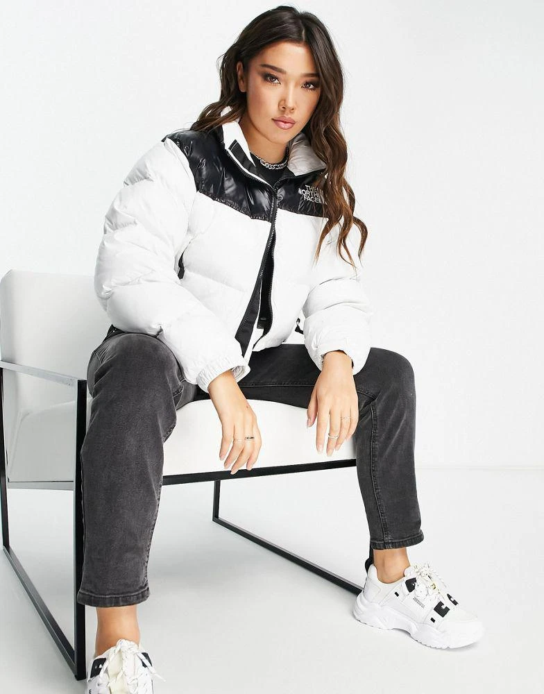 商品The North Face|The North Face Nuptse cropped jacket in white,价格¥1374,第4张图片详细描述