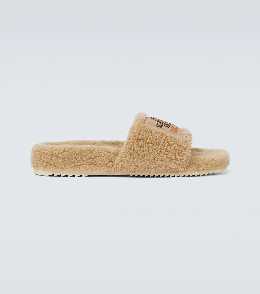 商品Gucci|The North Face x Gucci羊毛皮凉拖鞋,价格¥8399,第1张图片