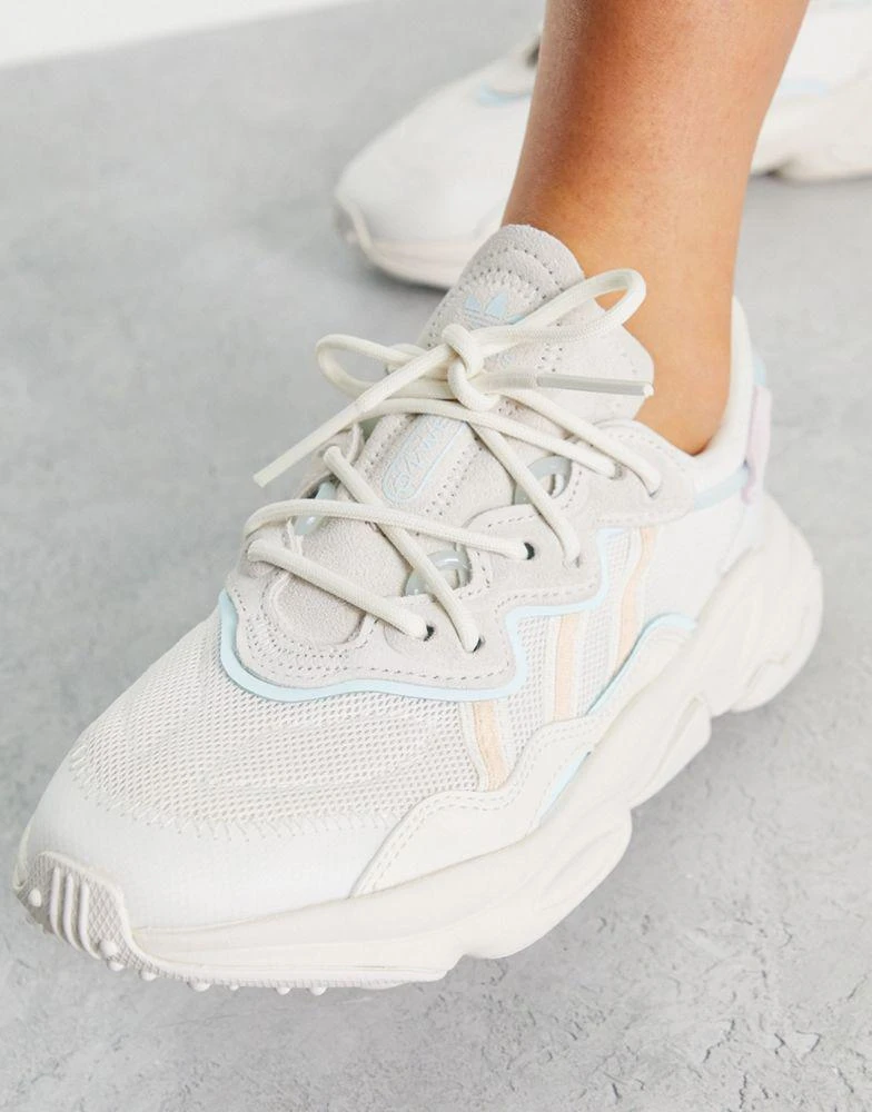 商品Adidas|adidas Originals Ozweego trainers in off white with pale blue details,价格¥888,第4张图片详细描述