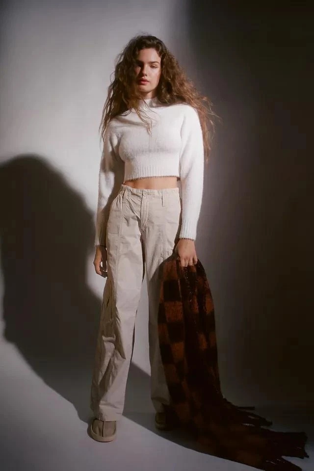 商品Urban Outfitters|UO Cleo Mock Neck Sweater,价格¥75,第2张图片详细描述