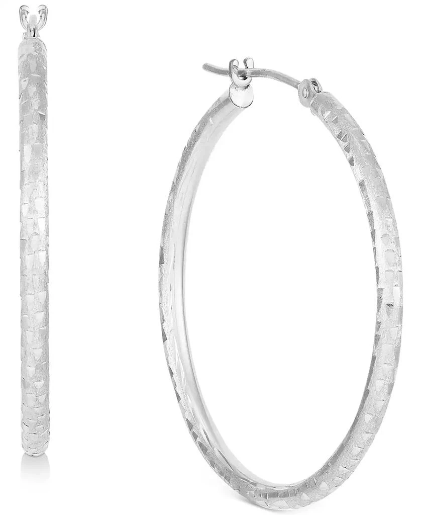 商品Macy's|Textured Medium Hoop Earrings in 10k White Gold, 30mm,价格¥761,第3张图片详细描述