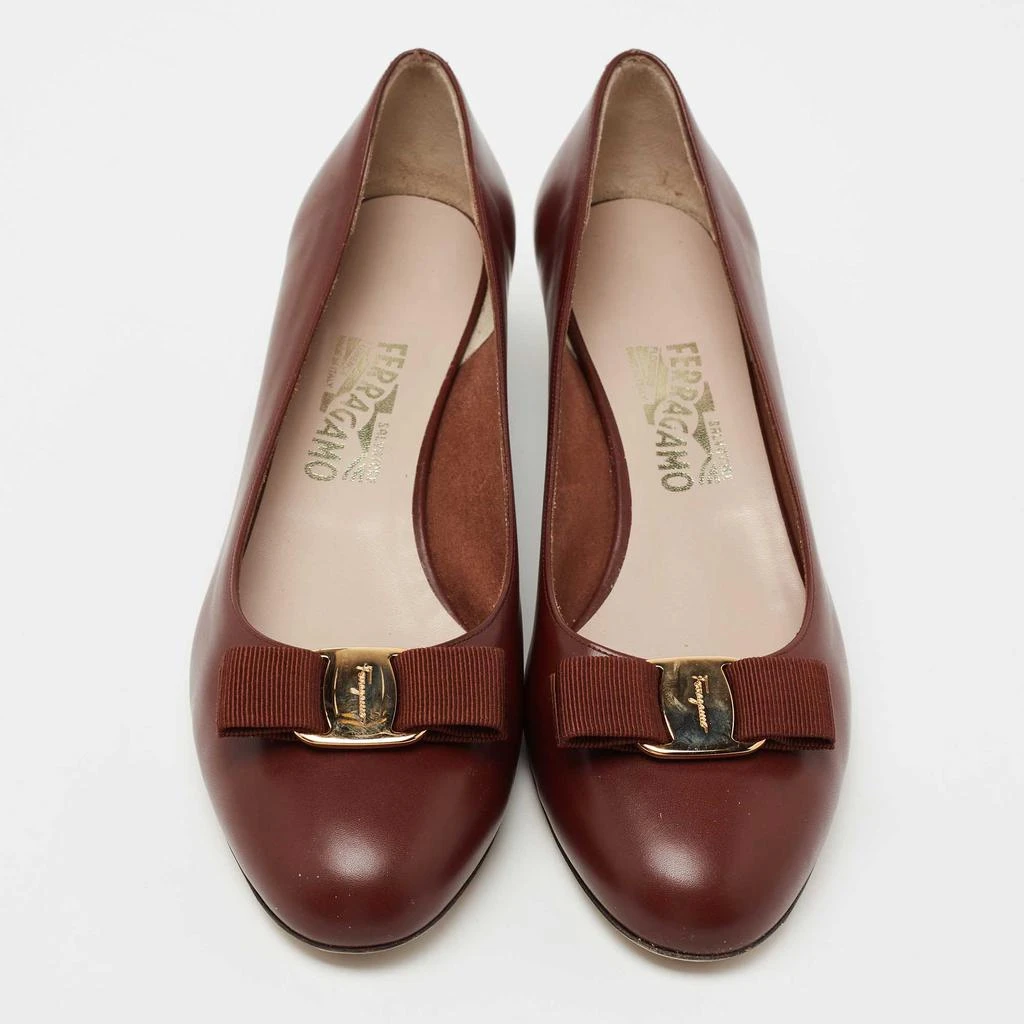 商品[二手商品] Salvatore Ferragamo|Salvatore Ferragamo Brown Leather Vara Bow Pumps  Size 41.5 ,价格¥3627,第3张图片详细描述