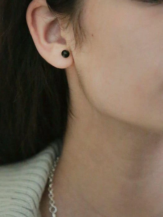 商品nuavo|Onyx Black Post Earrings,价格¥423,第3张图片详细描述