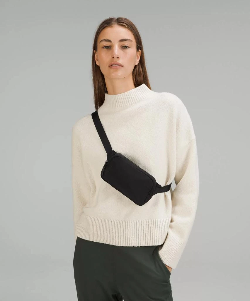 商品Lululemon|Mini Belt Bag,价格¥187,第4张图片详细描述