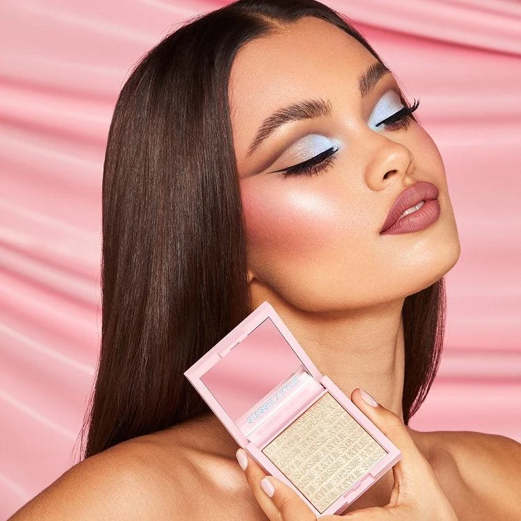 商品Kylie Cosmetics|STASSIE x KYLIE KYLIGHTER ILLUMINATING POWDER,价格¥123,第2张图片详细描述