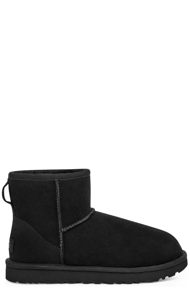 商品UGG|UGG Classic Mini II Ankle Boots,价格¥1358,第1张图片