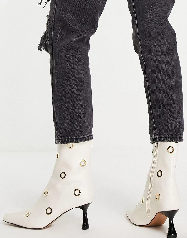 商品ASOS|ASOS DESIGN Rush mid-heeled boots with hardware detail in natural,价格¥199,第3张图片详细描述