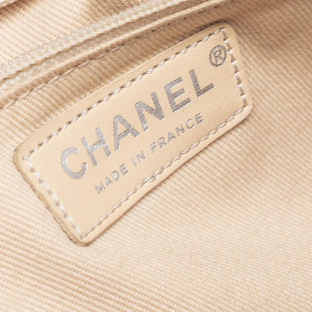 Chanel Leather Beige Quilted Leather Flap Shoulder Bag 商品
