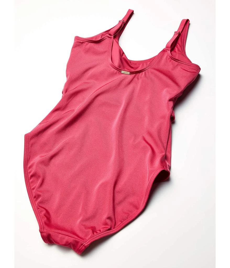 商品Calvin Klein|Women's Standard Belted Starburst One Piece Swimsuit,价格¥867,第2张图片详细描述