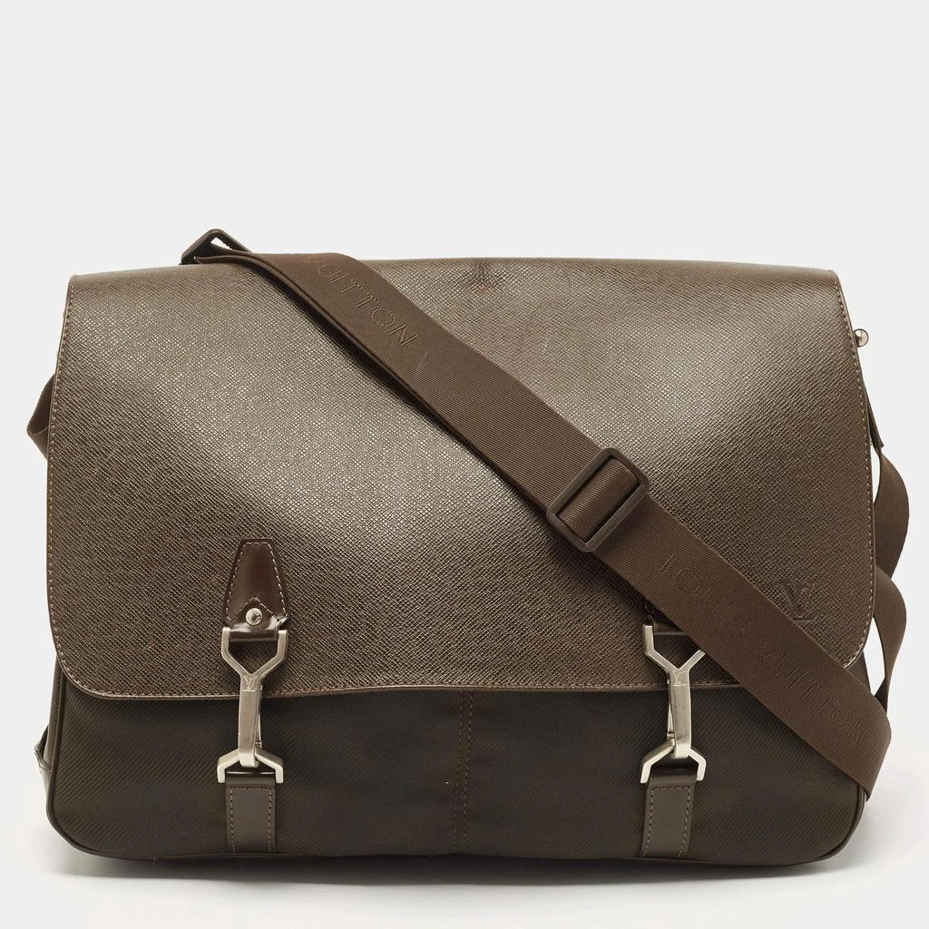 商品[二手商品] Louis Vuitton|Louis Vuitton Black/Green Taiga Leather Dersou Messenger Bag,价格¥5234,第1张图片