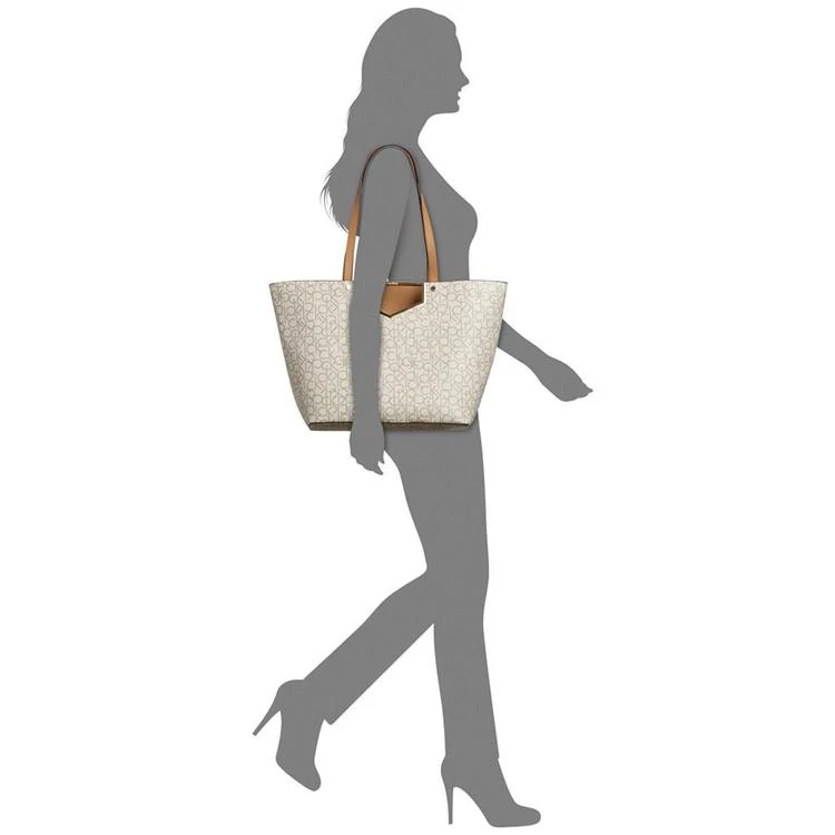 商品Calvin Klein|Ashlynn Signature Extra-Large Tote,价格¥497,第2张图片详细描述