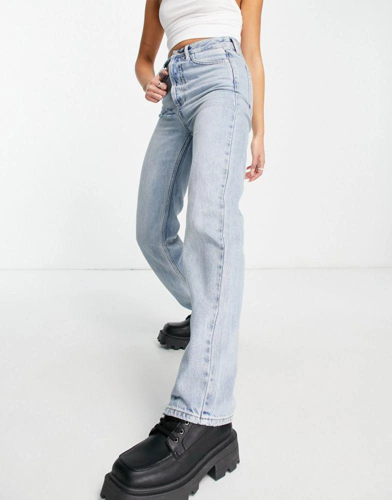 商品Topshop|Topshop straight Kort jeans with rip in bleach,价格¥327,第1张图片