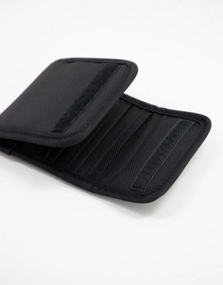 商品ASOS|ASOS DESIGN skate wallet in black nylon - BLACK,价格¥37,第3张图片详细描述