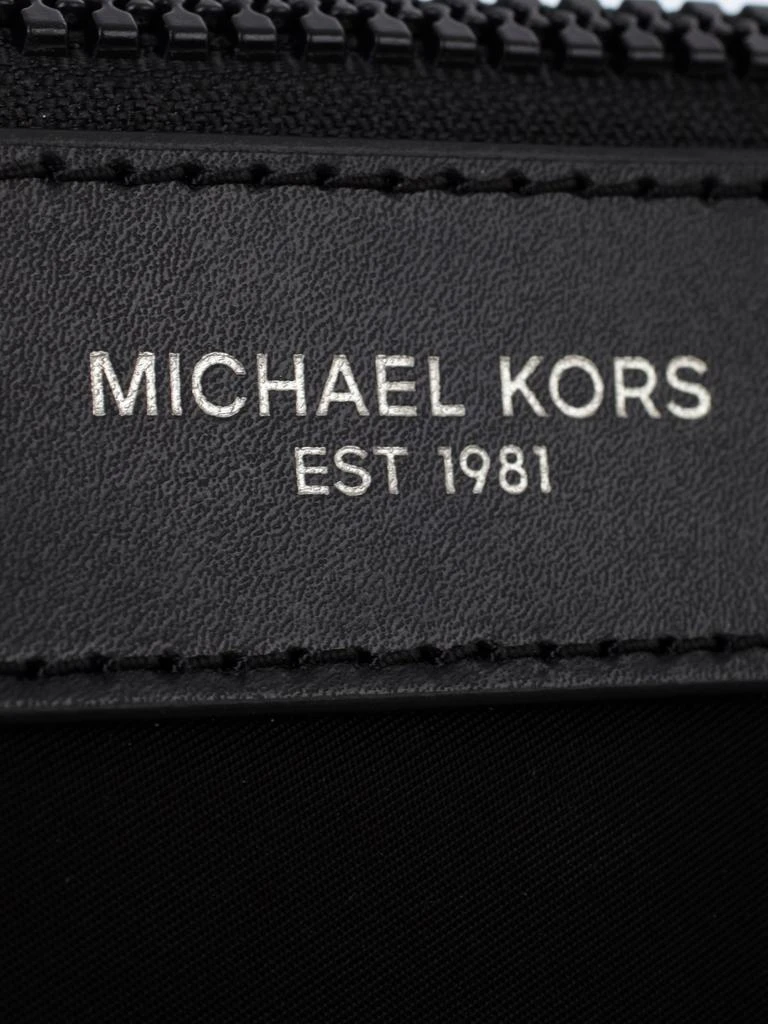 商品Michael Kors|Michael Kors Brooklyn Logo Stamp Large Crossbody Bag,价格¥853,第4张图片详细描述