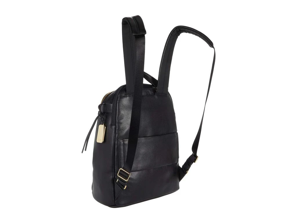 商品Tumi|Voyageur Hannah Leather Backpack,价格¥4424,第2张图片详细描述