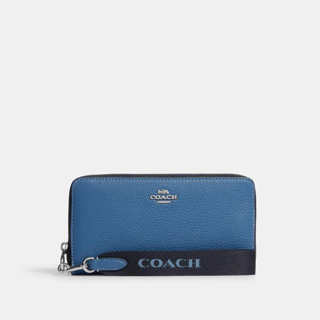 商品Coach|Coach Outlet Long Zip Around Wallet,价格¥904,第1张图片