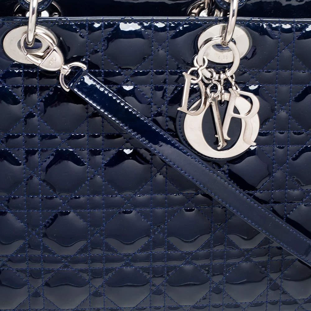 商品[二手商品] Dior|Dior Navy Blue Cannage Patent Leather Large Lady Dior Tote,价格¥8645,第5张图片详细描述