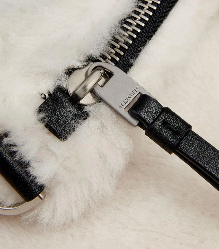 Shearling Eve Cross-Body Bag 商品