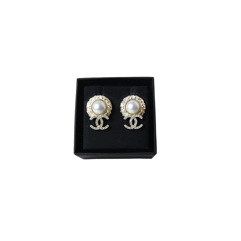 商品Chanel|Chanel Pearl Studded CC Earring,价格¥6997,第1张图片