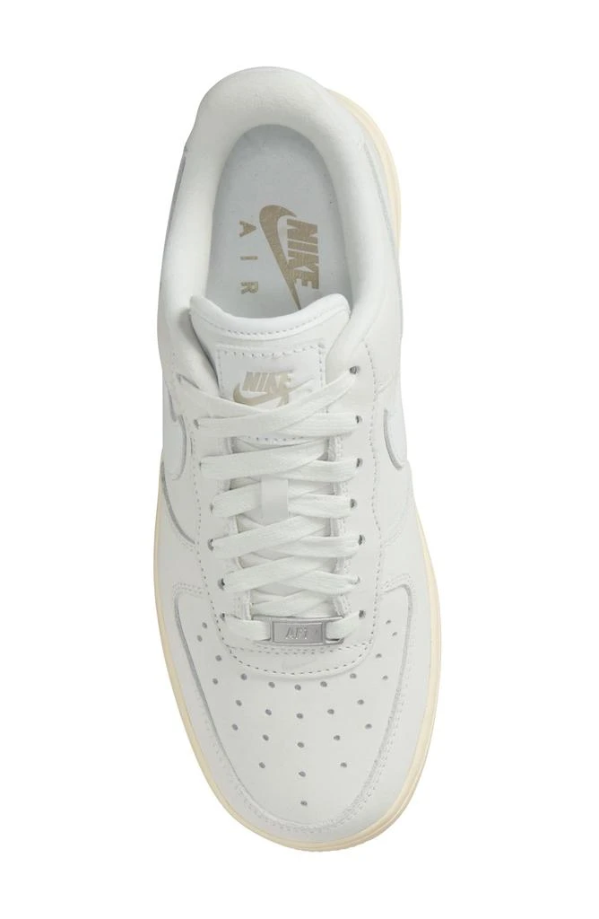 商品NIKE|Air Force 1 Premium Basketball Sneaker,价格¥797,第2张图片详细描述