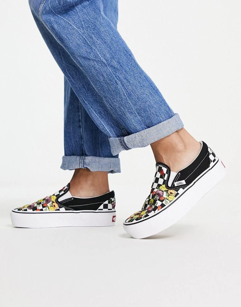 商品Vans|Vans Classic slip-on platform trainers in multi,价格¥433,第1张图片