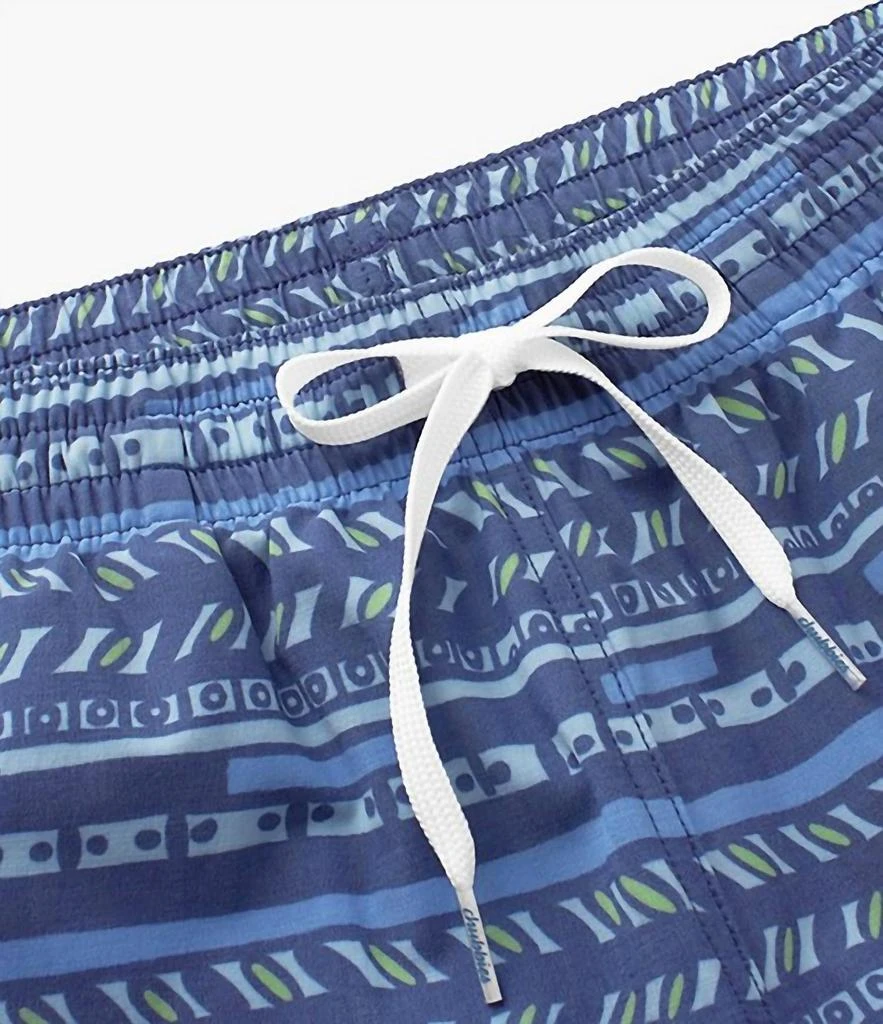 商品Chubbies|Men's The Pemdas- 5.5" Classic Swim Trunks In Blue,价格¥436,第2张图片详细描述