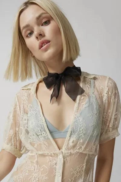 商品Urban Outfitters|UO Connie Sheer Lace Mini Dress,价格¥76,第3张图片详细描述