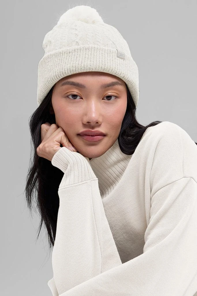 商品Alo|Cable Knit Winter Bliss Beanie - Ivory,价格¥745,第1张图片