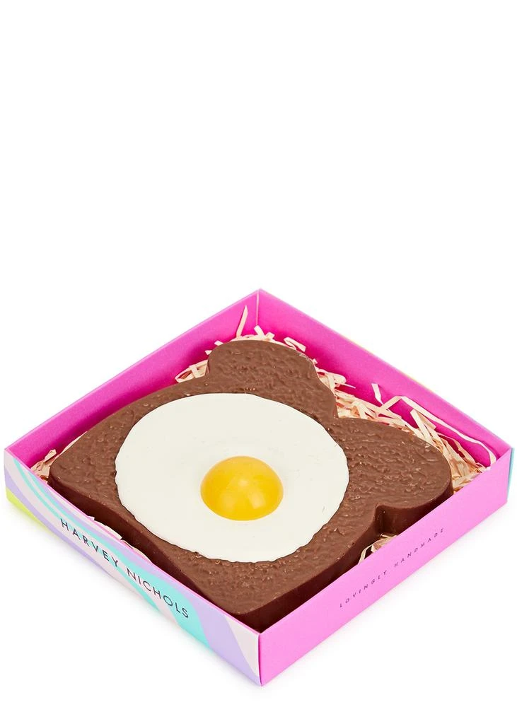 商品Harvey Nichols|Let's Toast Sourdough & Sea Salt Milk Chocolate Toast with White Chocolate Fried Egg 160g,价格¥43,第1张图片