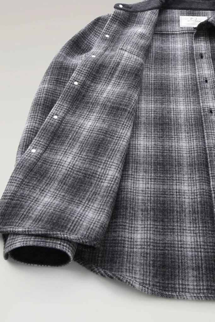 Alaskan Check Overshirt in Recycled Italian Wool Blend - Men - Gray 商品