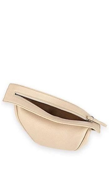 商品The Row|Slouchy Banana Small Leather Bag,价格¥13956,第5张图片详细描述