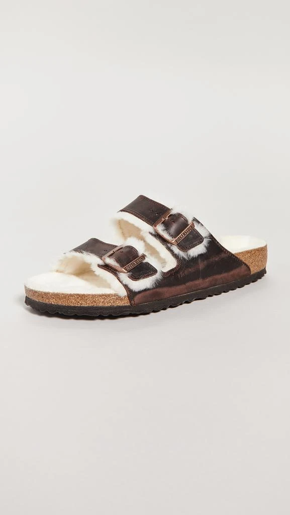 商品Birkenstock|Birkenstock Arizona Shearling Sandals,价格¥599,第2张图片详细描述