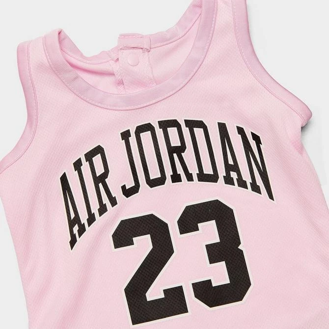 商品Jordan|Infant Jordan Jersey Romper,价格¥150,第2张图片详细描述