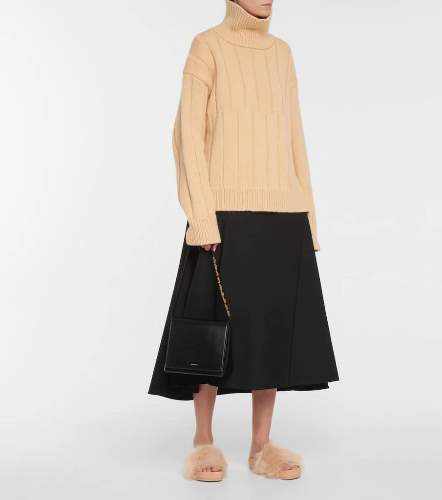 商品Jil Sander|毛皮边饰皮革凉拖鞋,价格¥2463,第2张图片详细描述