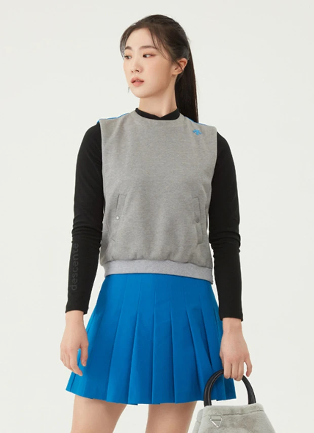 商品【预售商品15天发货】 DESCENTE|高尔夫系列女性拼接羽绒背心展现时尚魅力 DO32WFCV91-MLGG,价格¥1208,第1张图片